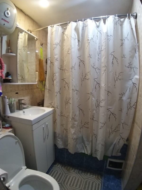Продаю 2-к квартиру (45.6 м²) в Бишкеке