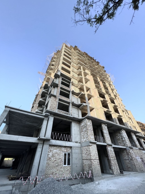 Продаю 3-к квартиру (121 м²) в Бишкеке