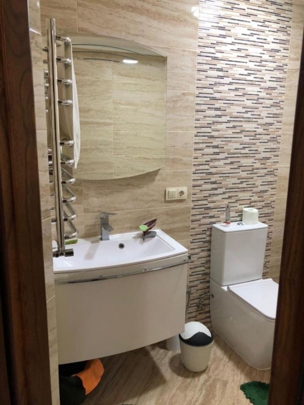 Продаю 3-к квартиру (100 м²) в Бишкеке