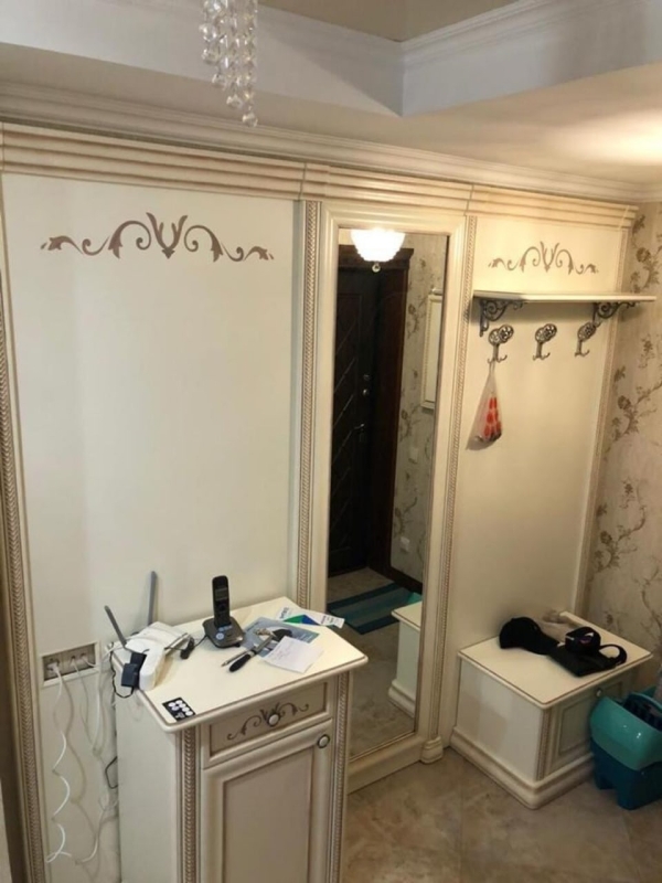 Продаю 3-к квартиру (100 м²) в Бишкеке