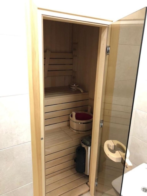 Продаю 3-к квартиру (100 м²) в Бишкеке