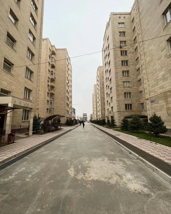 Продаю 3-к квартиру (88 м²) в Бишкеке
