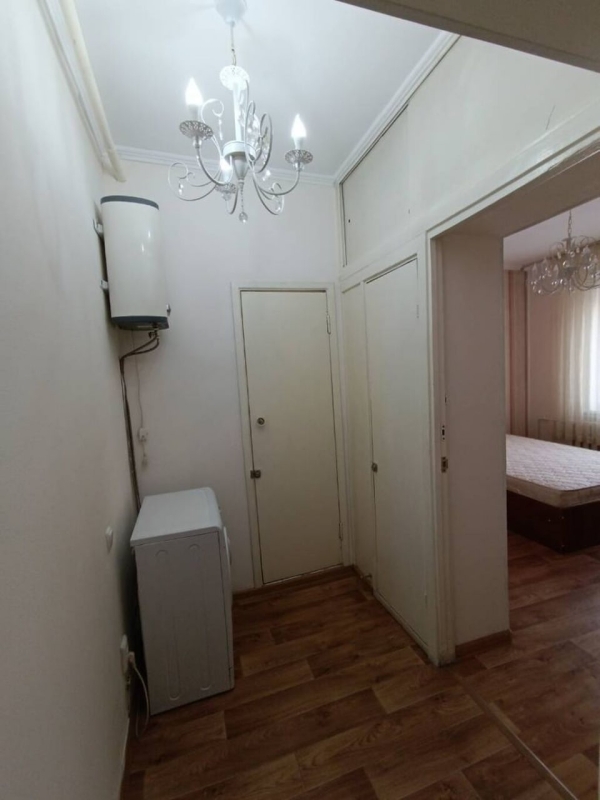 Продаю 3-к квартиру (70 м²) в Бишкеке