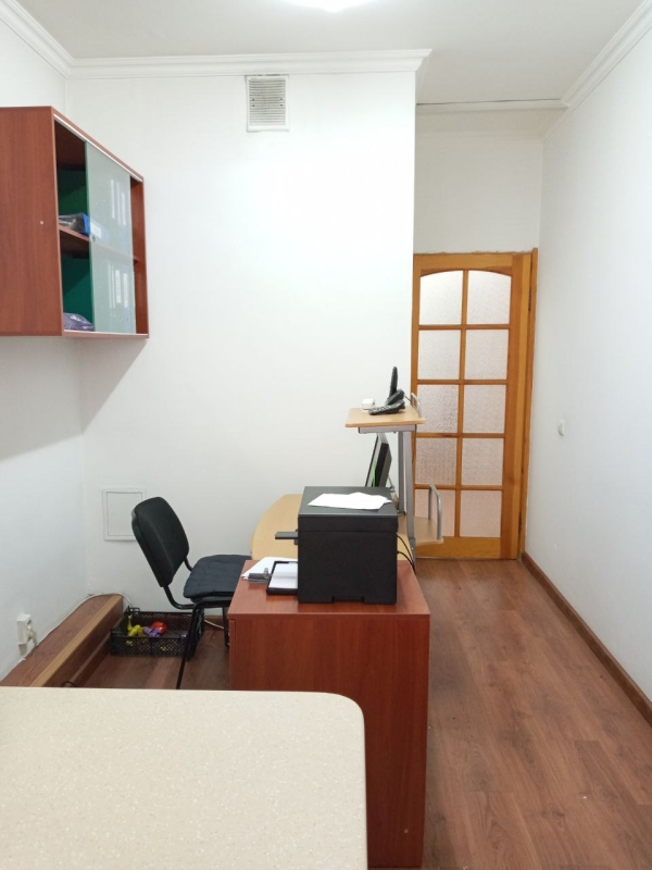 Продаю 5-к офис (85 м²) в Бишкеке
