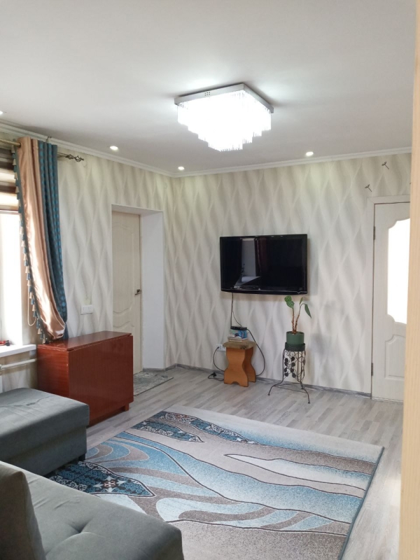 Продаю 4-к дом (83 м²) в Бишкеке