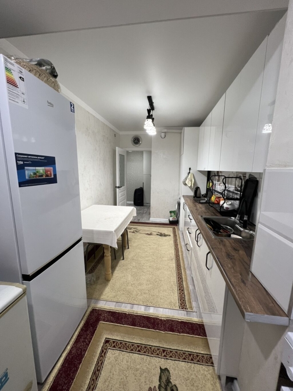 Продаю 2-к квартиру (57 м²) в Бишкеке