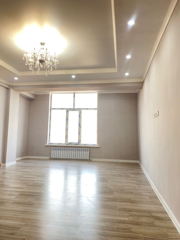 Продаю 3-к квартиру (117 м²) в Бишкеке