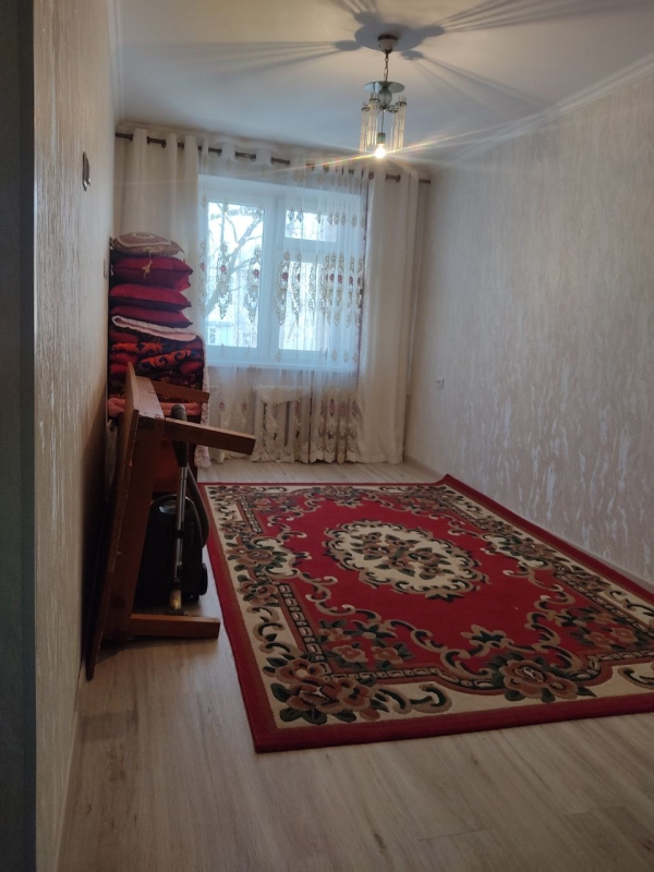 Продаю 2-к квартиру (44 м²) в Бишкеке