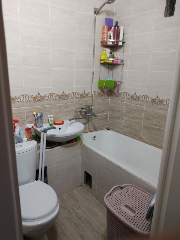 Продаю 2-к квартиру (44 м²) в Бишкеке
