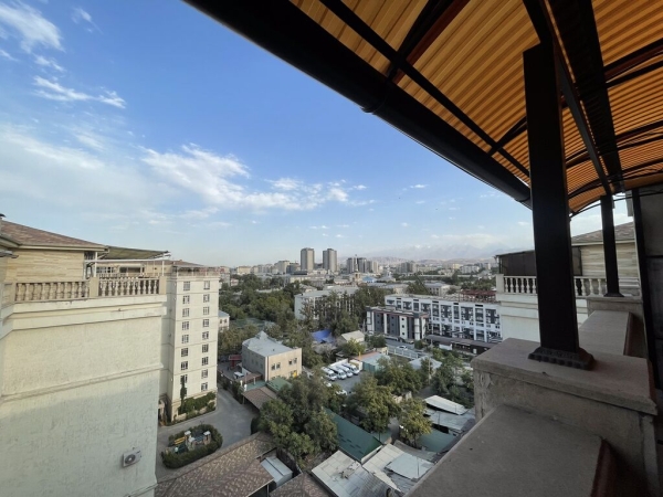 Сдаю 5-к квартиру (220 м²) в Бишкеке