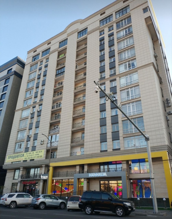 Продаю 4-к квартиру (190 м²) в Бишкеке