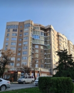 Продаю 3-к квартиру (160 м²) в Бишкеке