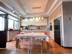 Продаю 4-к квартиру (183 м²) в Бишкеке