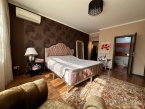 Продаю 4-к квартиру (183 м²) в Бишкеке