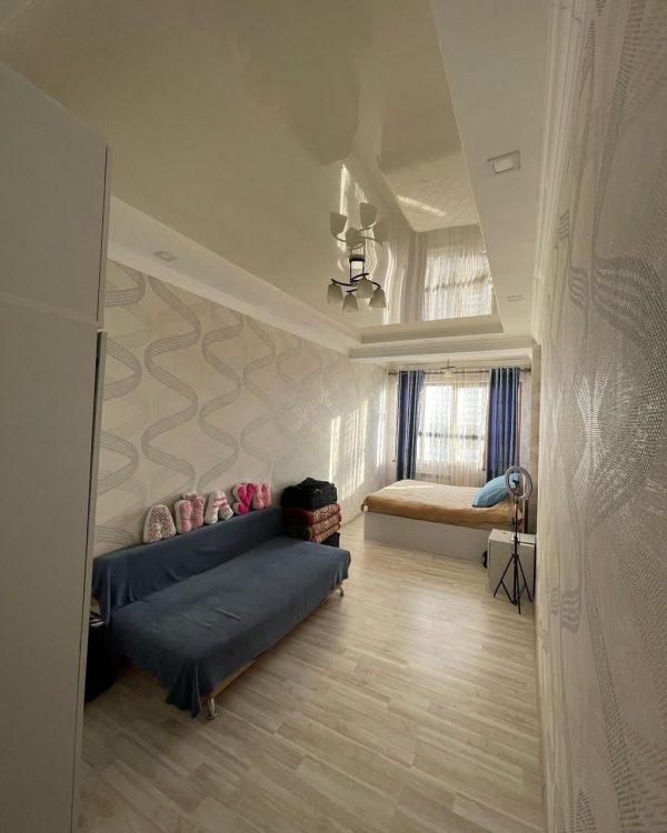 Продаю 2-к квартиру (64 м²) в Бишкеке