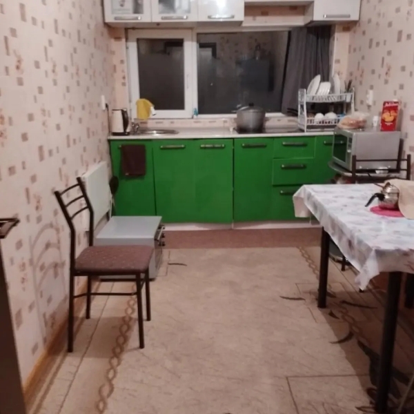 Продаю 2-к квартиру (45 м²) в Бишкеке