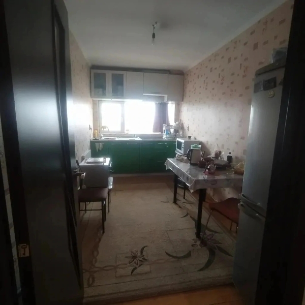 Продаю 2-к квартиру (45 м²) в Бишкеке