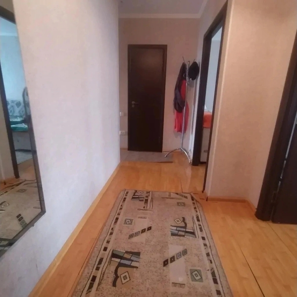 Продаю 2-к квартиру (45 м²) в Бишкеке