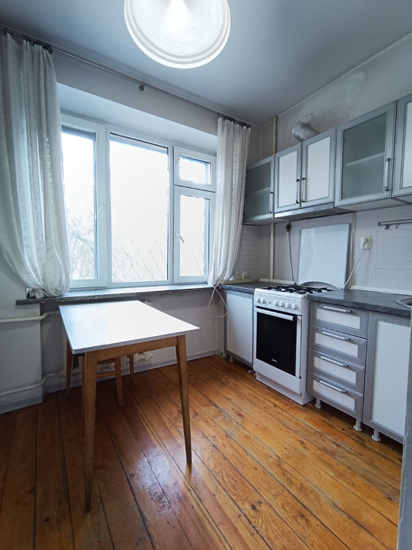 Продаю 3-к квартиру (67 м²) в Бишкеке
