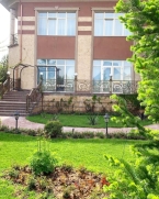 Продаю 12-к дом (1100 м²) в Бишкеке