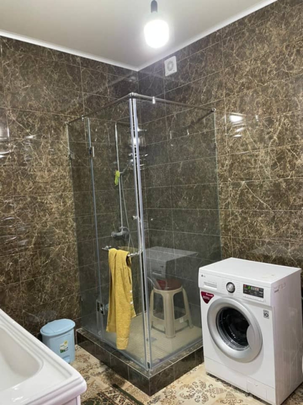 Продаю 6-к дом (296 м²) в Бишкеке