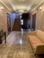Продаю 6-к дом (296 м²) в Бишкеке