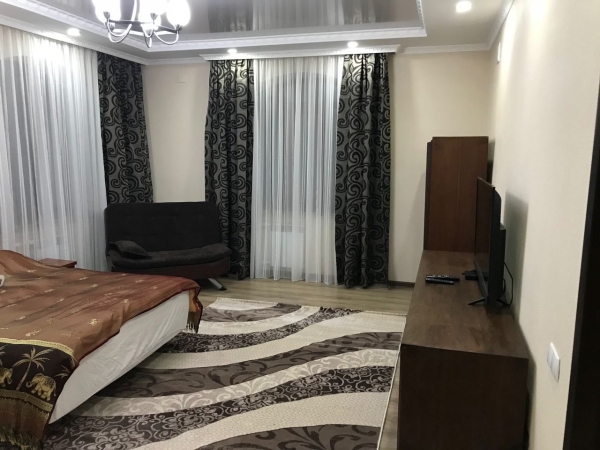 Сдаю 7-к дом (330 м²) в Бишкеке