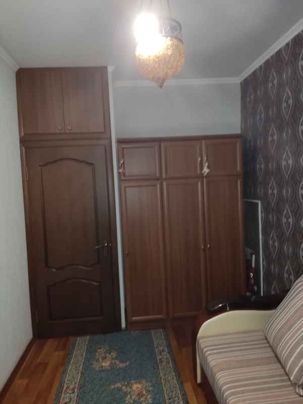 Продаю 3-к квартиру (62 м²) в Бишкеке