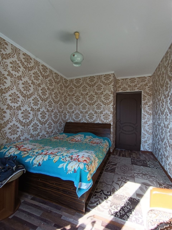 Продаю 3-к квартиру (65 м²) в Бишкеке