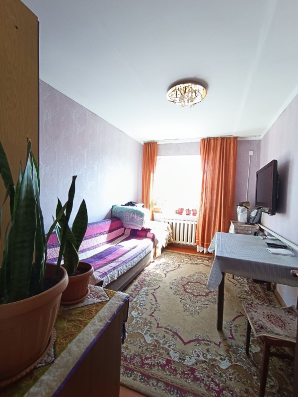 Продаю 3-к квартиру (65 м²) в Бишкеке