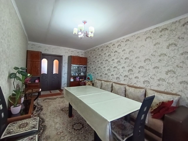 Продаю 3-к квартиру (65 м²) в Бишкеке