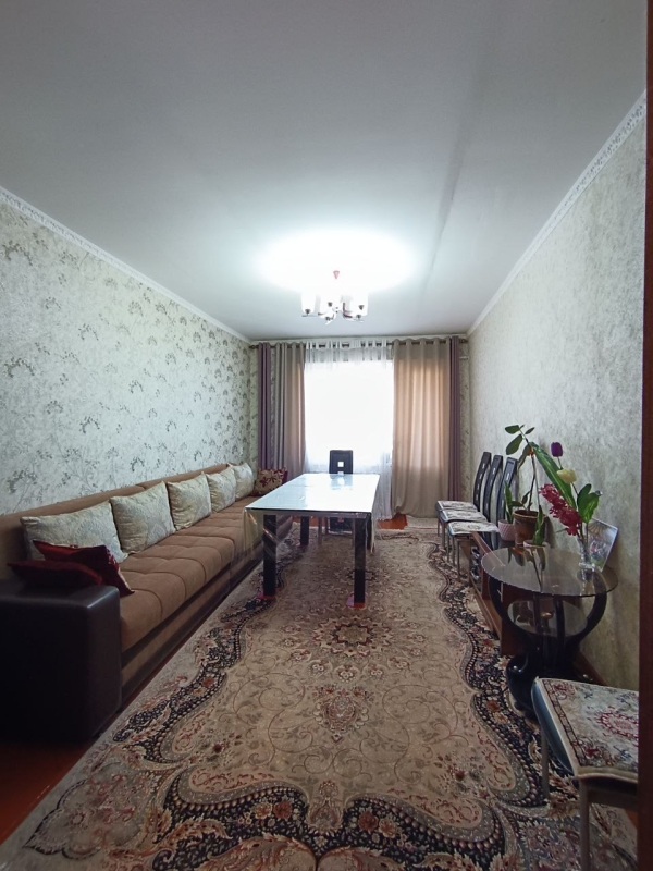 Продаю 3-к квартиру (65 м²) в Бишкеке