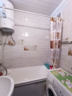 Продаю 3-к квартиру (65 м²) в Бишкеке