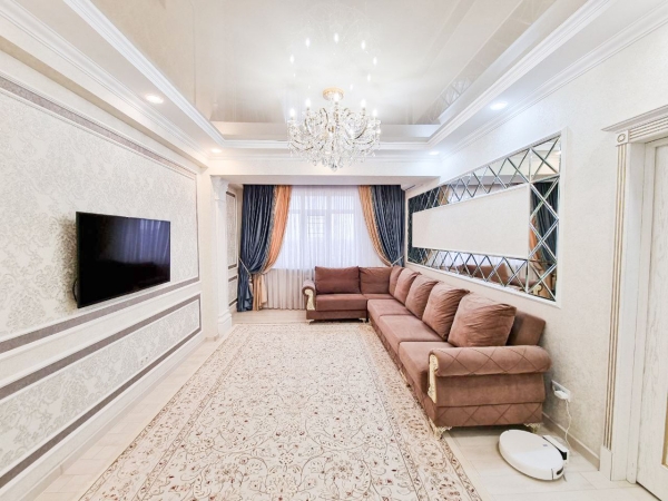 Продаю 3-к квартиру (80 м²) в Бишкеке
