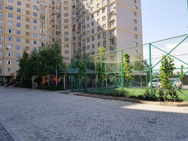 Продаю 3-к квартиру (80 м²) в Бишкеке