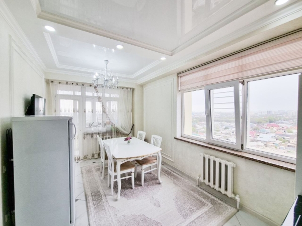 Продаю 3-к квартиру (80 м²) в Бишкеке