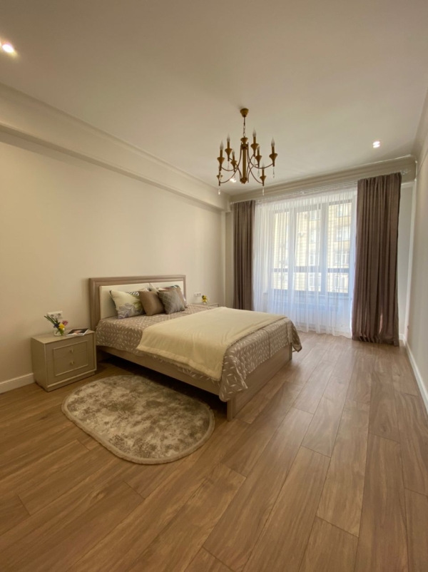 Сдаю 2-к квартиру (90 м²) в Бишкеке