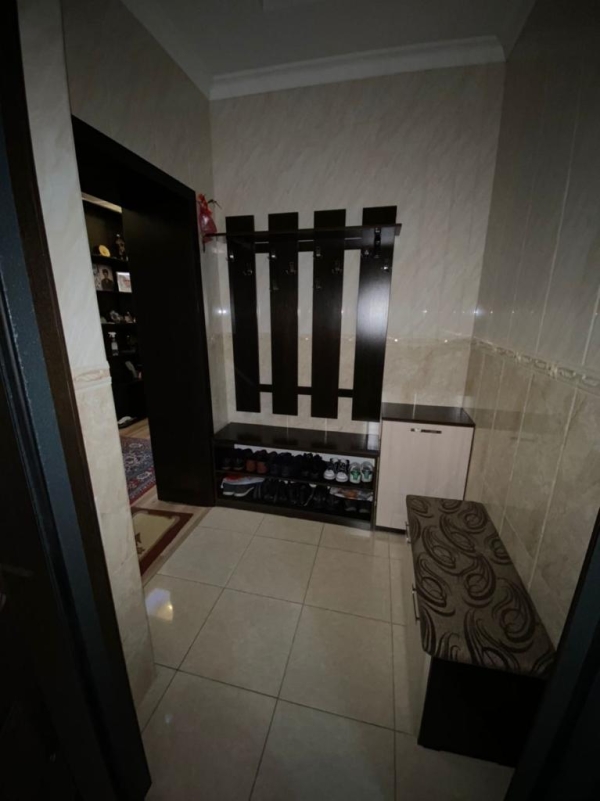 Продаю 4-к квартиру (140 м²) в Бишкеке