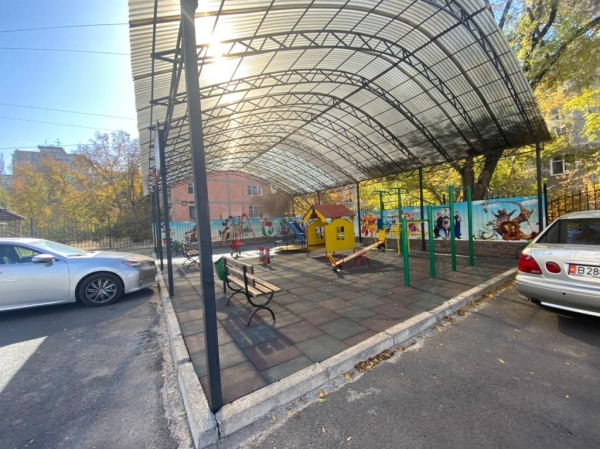 Продаю 4-к квартиру (140 м²) в Бишкеке