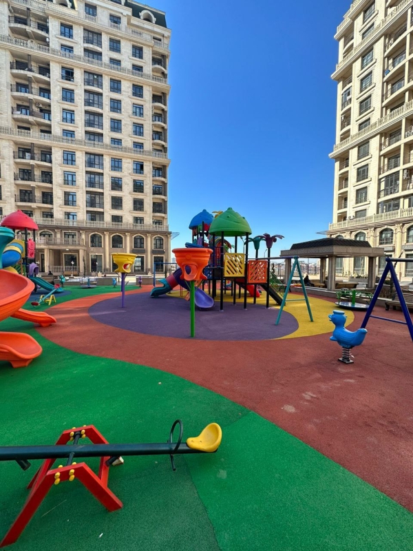 Продаю 5-к квартиру (254 м²) в Бишкеке