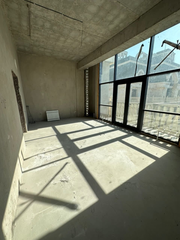 Продаю 5-к квартиру (254 м²) в Бишкеке