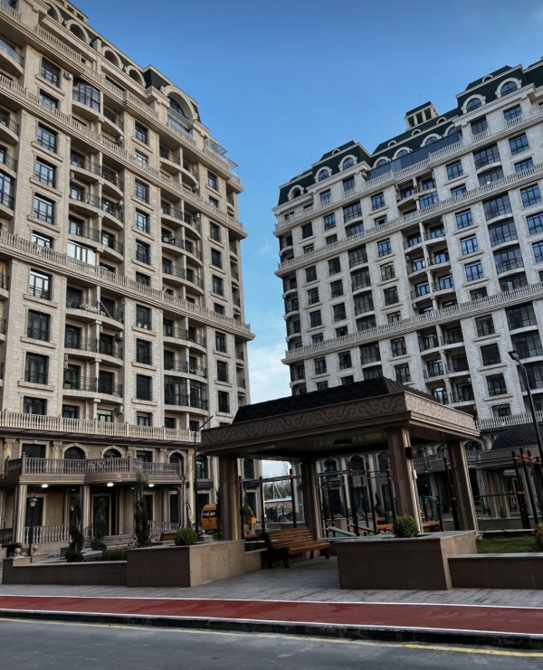 Продаю 5-к квартиру (254 м²) в Бишкеке