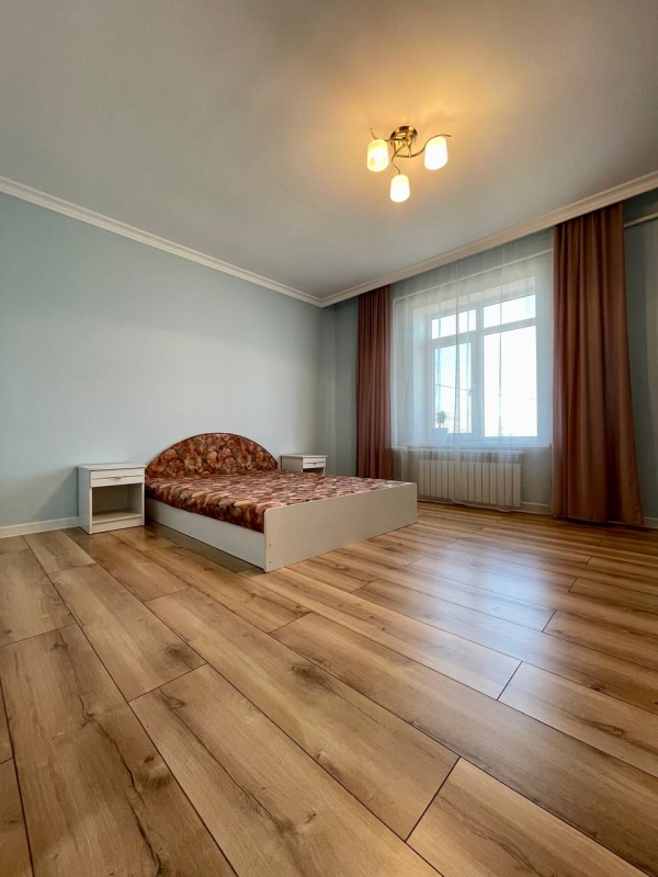 Продаю 5-к дом (205 м²) в Бишкеке