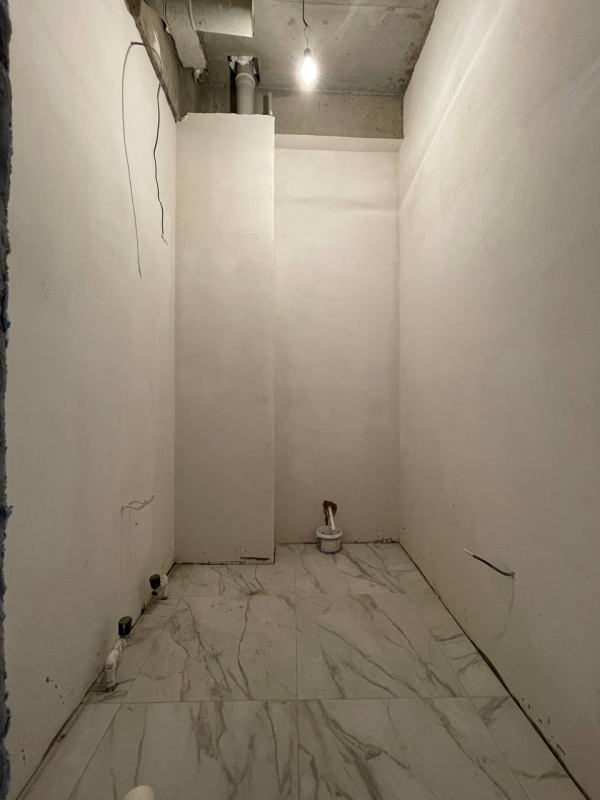 Продаю 4-к квартиру (152 м²) в Бишкеке