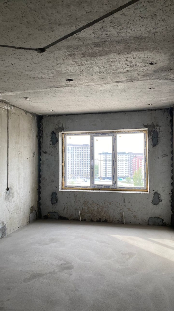 Продаю 1-к квартиру (48 м²) в Бишкеке
