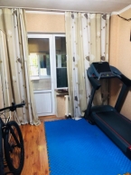 Продаю 3-к квартиру (63 м²) в Бишкеке