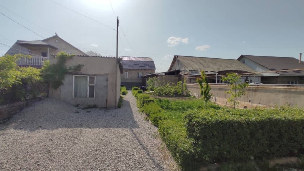 Продаю 5-к дом (200 м²) в Бишкеке