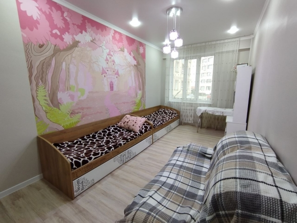 Продаю 3-к квартиру (95 м²) в Бишкеке