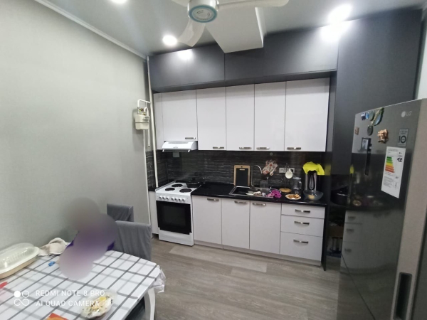 Продаю 3-к квартиру (82 м²) в Бишкеке
