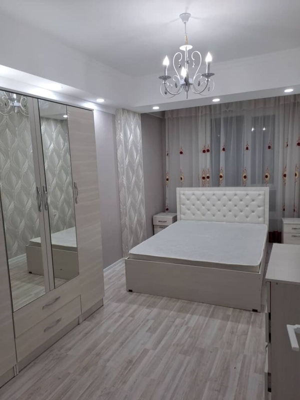 Продаю 3-к квартиру (70 м²) в Бишкеке